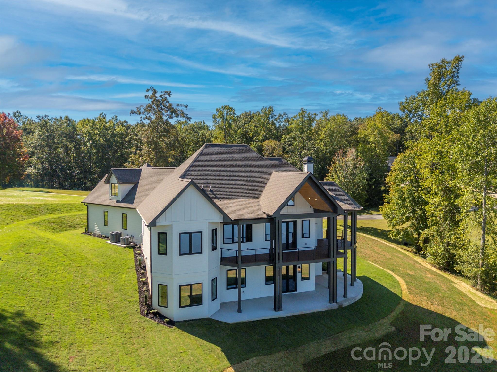 438 Mapleton Lane