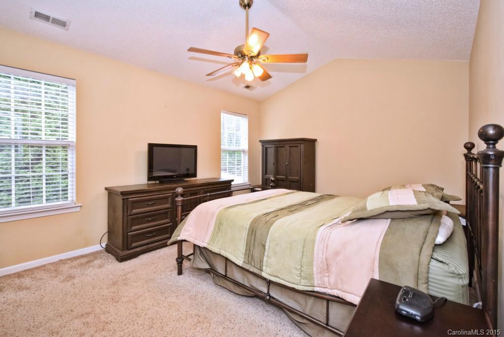 Wiltshire Manor - Residential