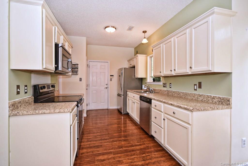 Wiltshire Manor - Residential