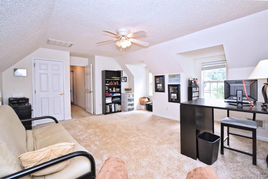 Wiltshire Manor - Residential