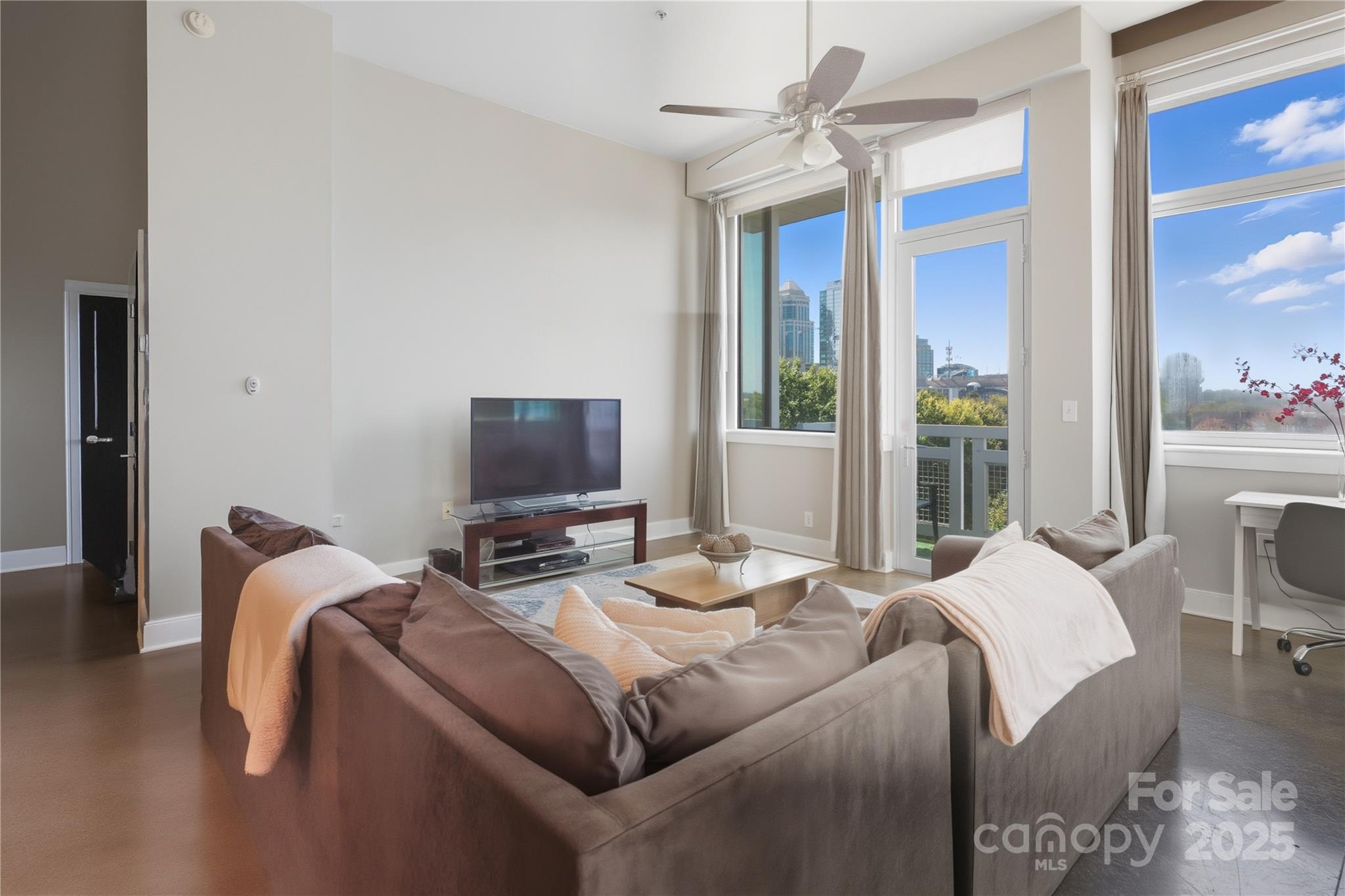710 W Trade Street 701