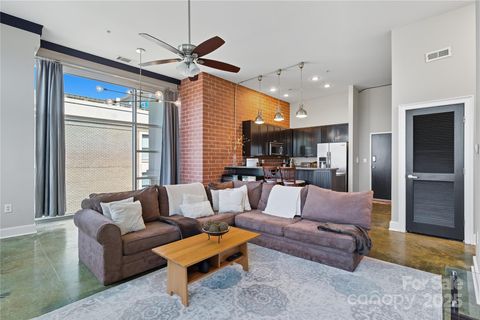 Photo of 710 W Trade Street #701, Charlotte, NC 28202 (MLS # 4304534)