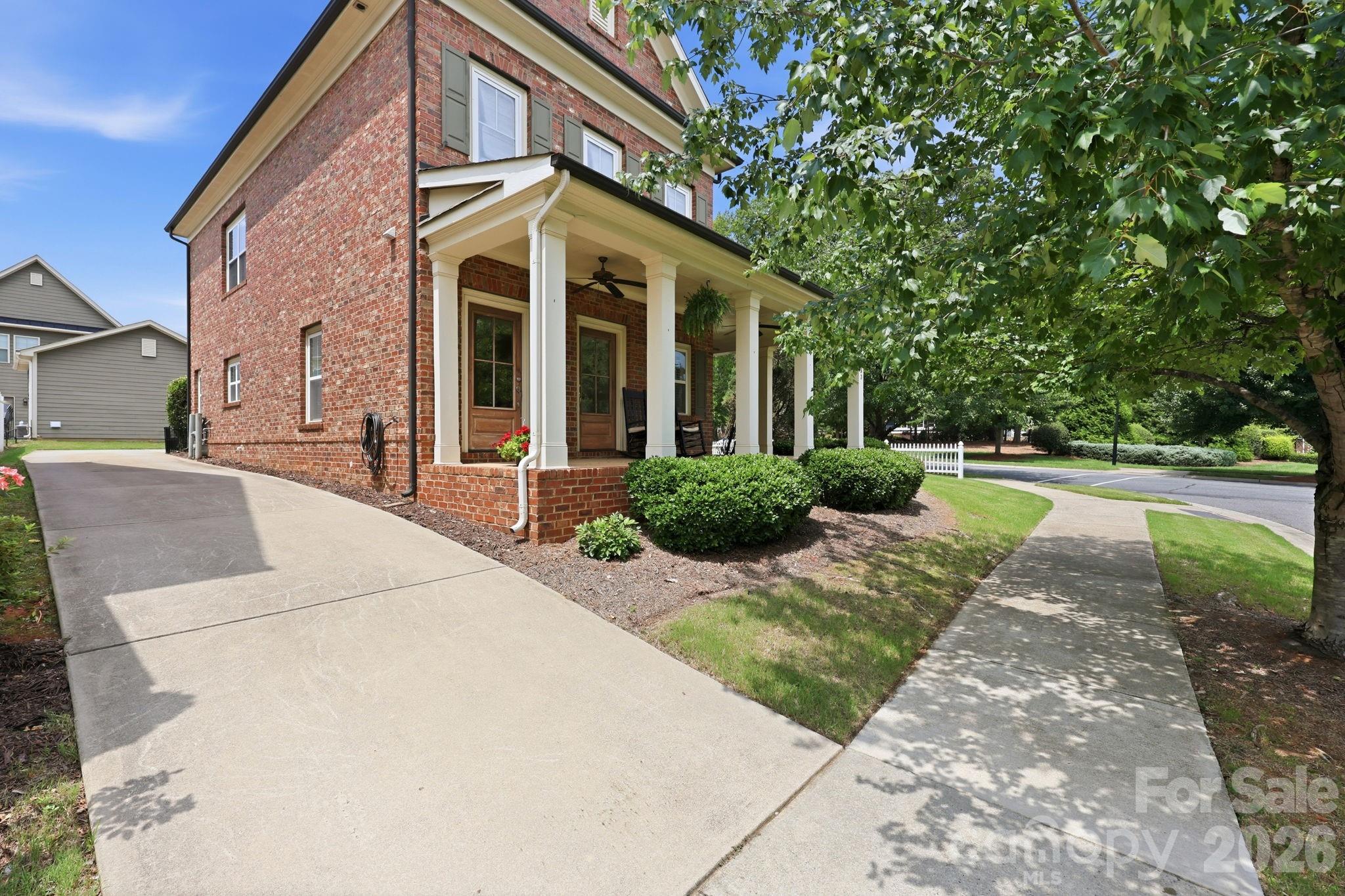 6333 Kennard Drive