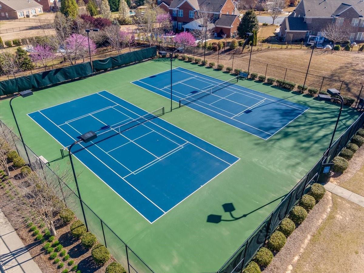 The Chimneys of Marvin - Residential