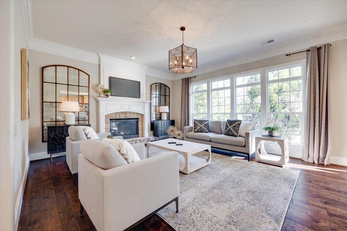 The Chimneys of Marvin - Residential