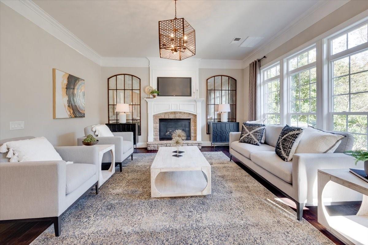 The Chimneys of Marvin - Residential