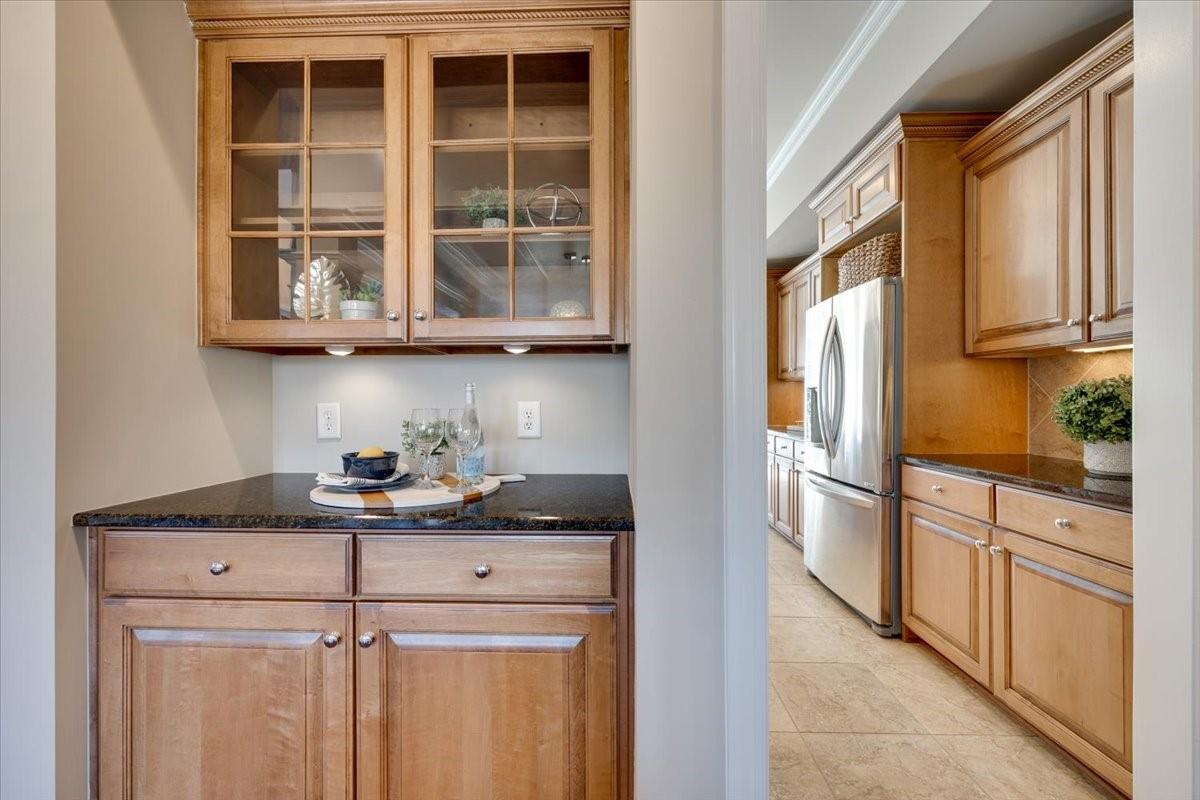 The Chimneys of Marvin - Residential