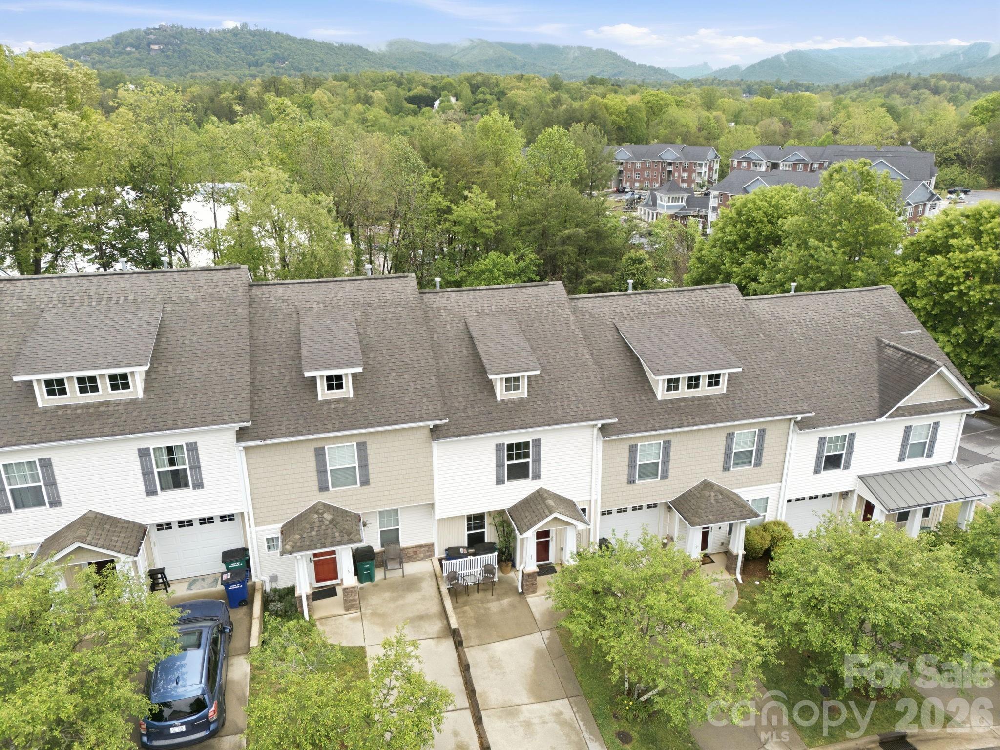 Creekside Village - Residential