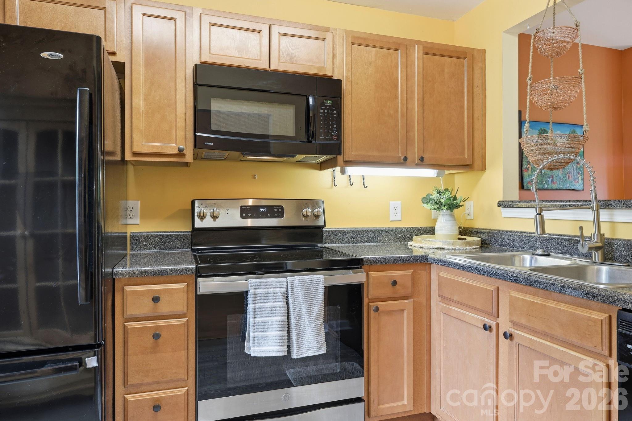 Creekside Village - Residential