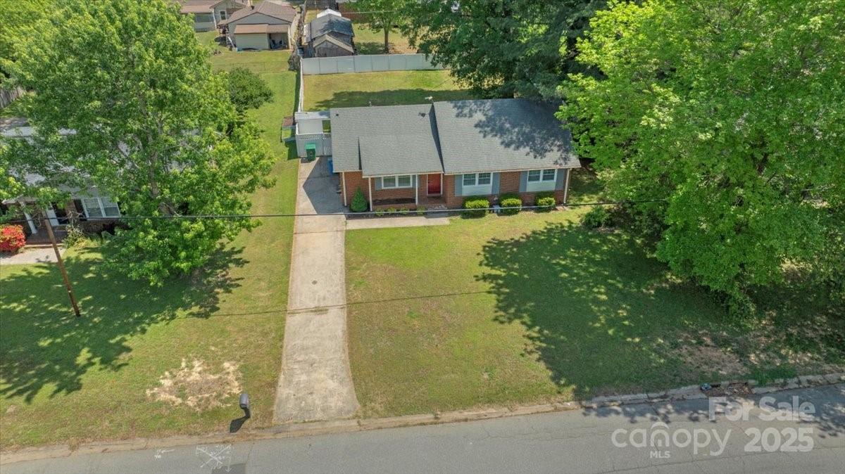 8206 Idlewild Road 22