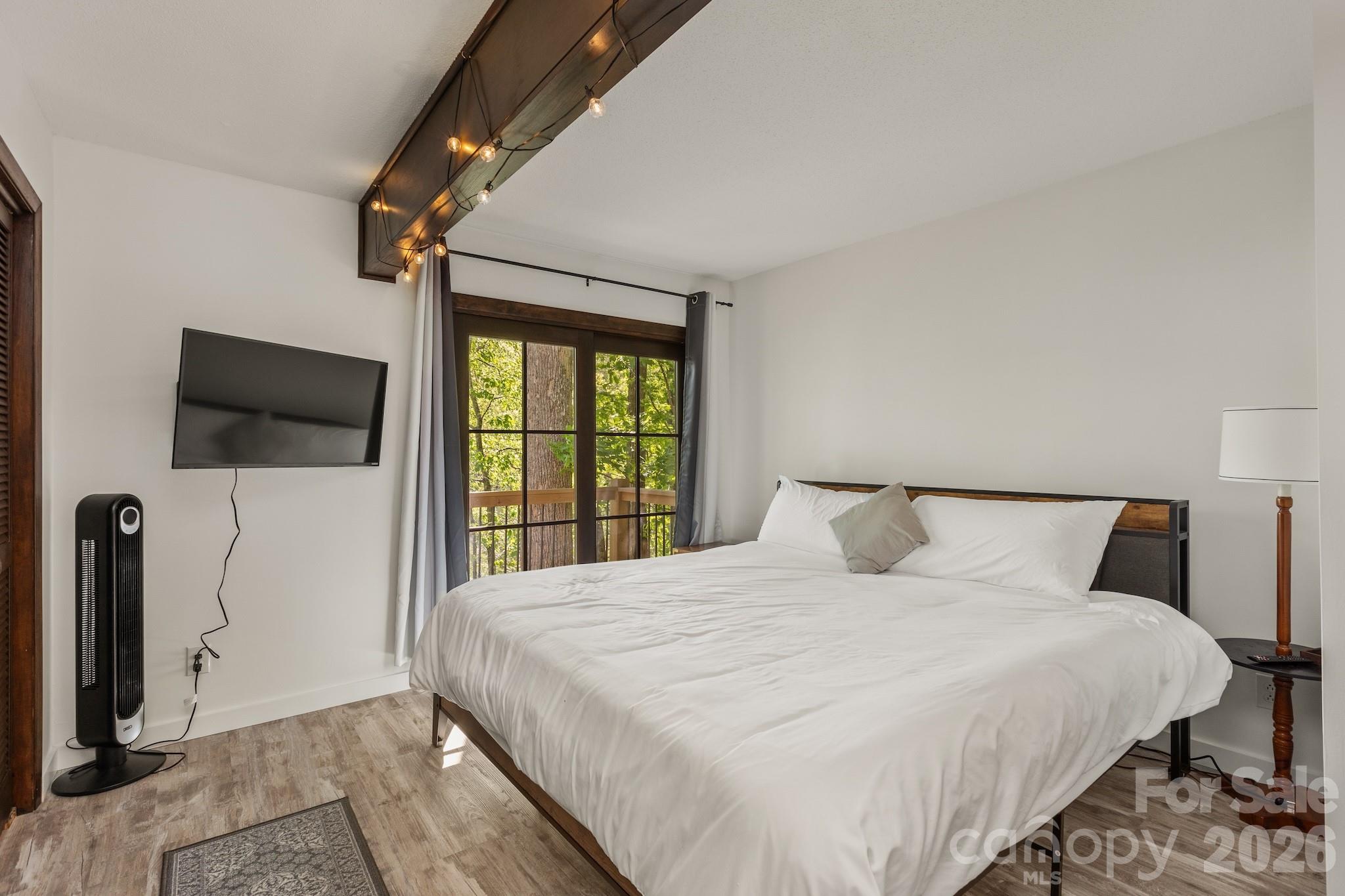 Rumbling Bald on Lake Lure - Residential