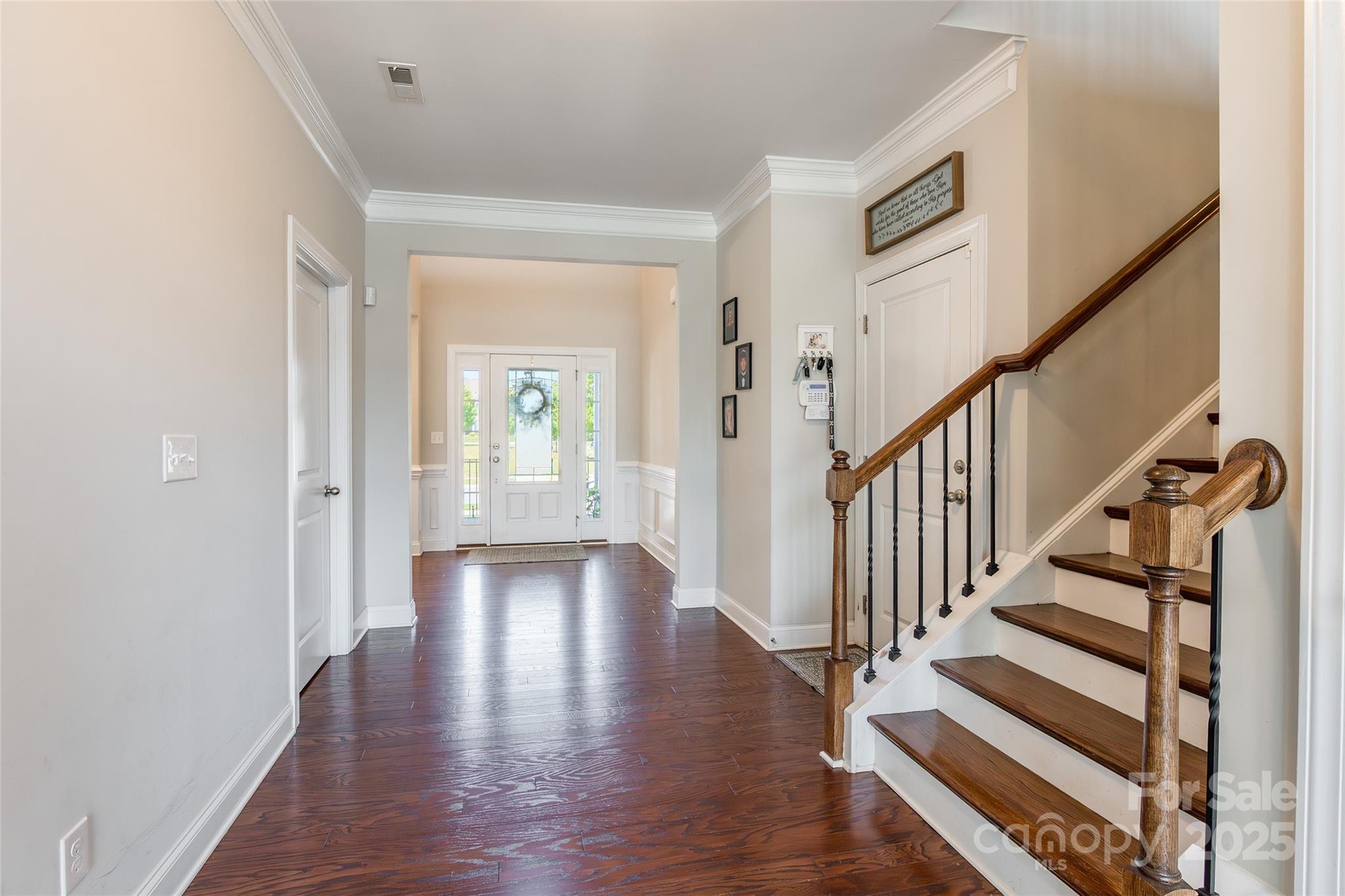 208 Canoe Pole Lane