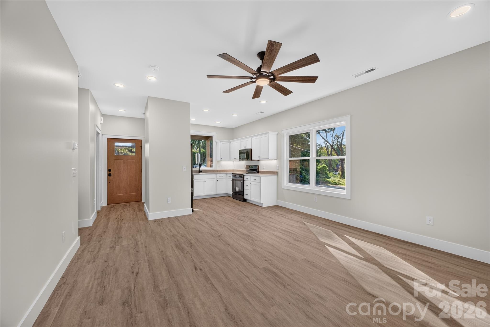 1011 Fassifern Court