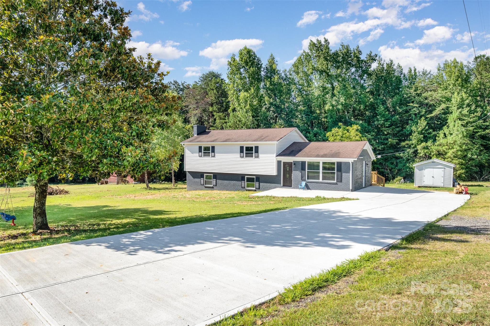 255 Kings Drive