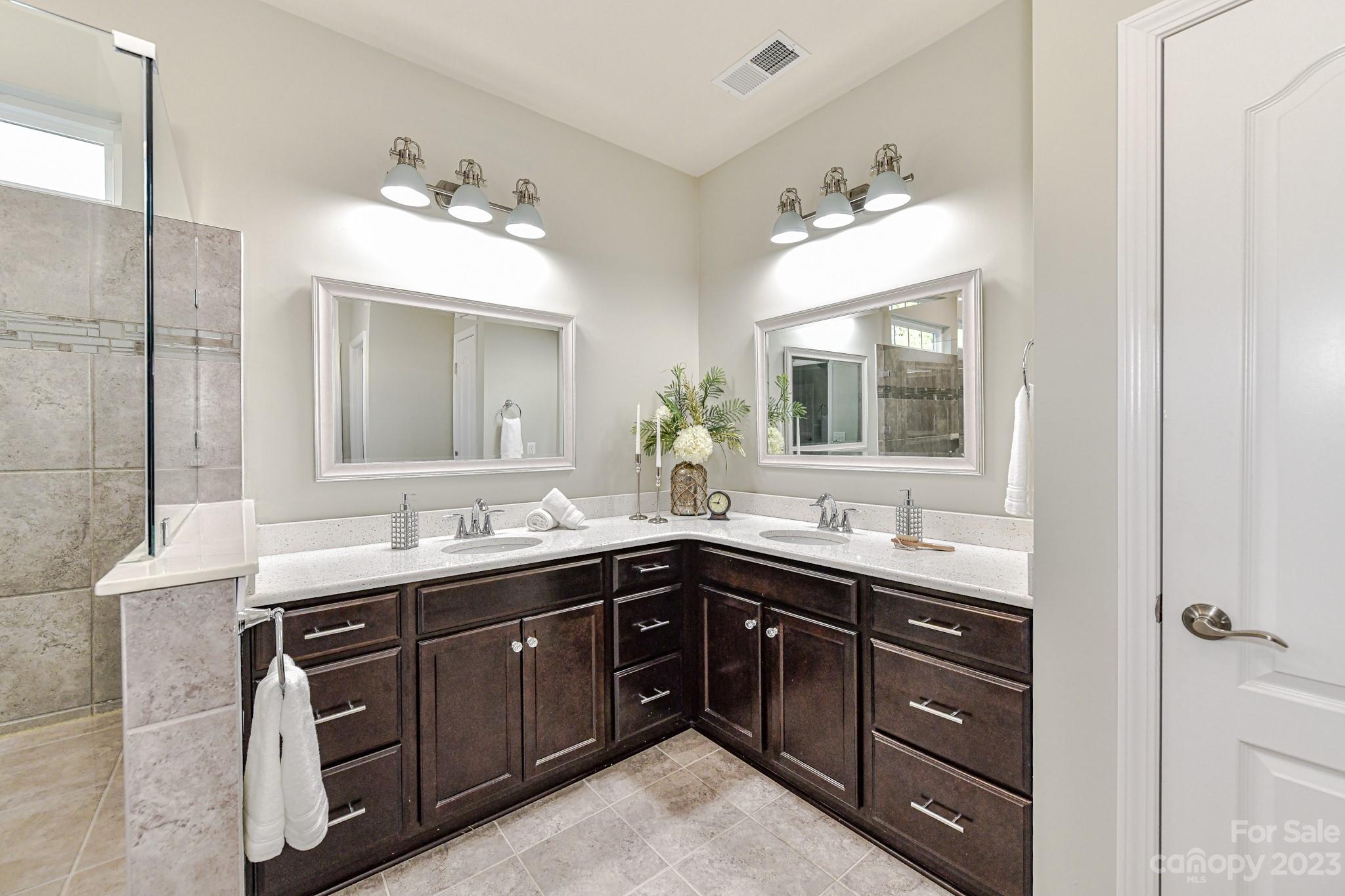 Tree Tops - Residential