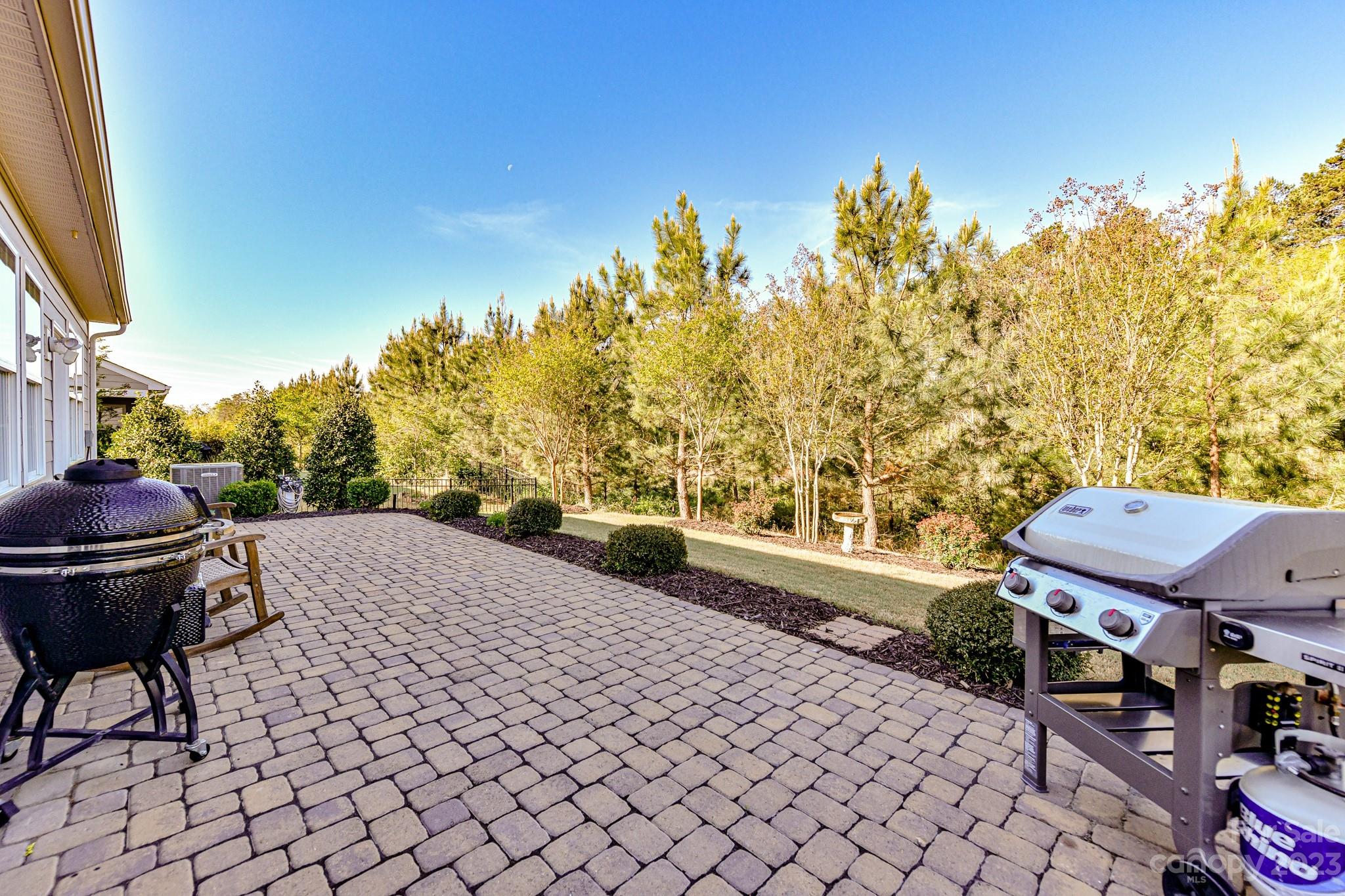 Tree Tops - Residential