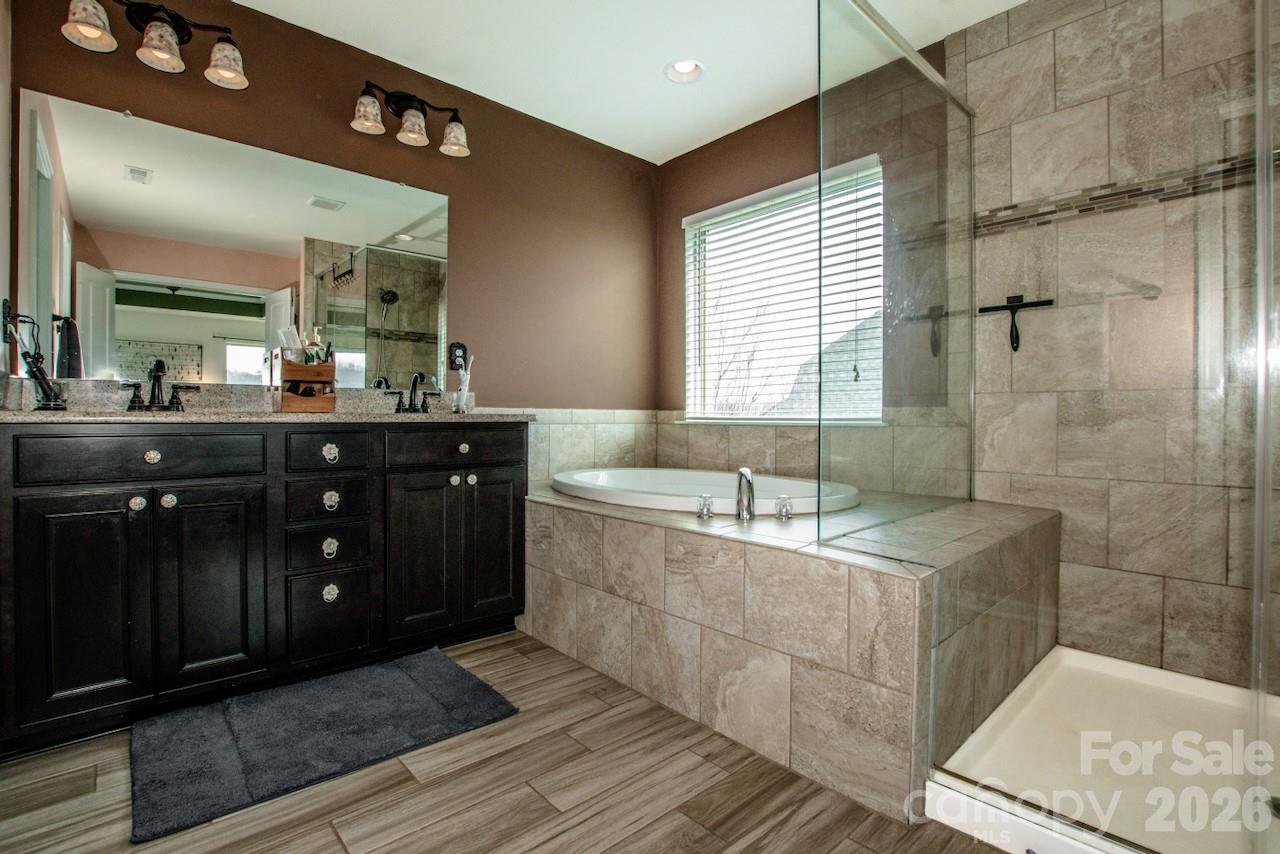 Robinson Oaks - Residential