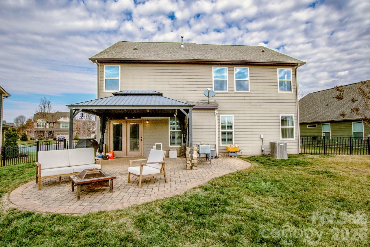 Robinson Oaks - Residential