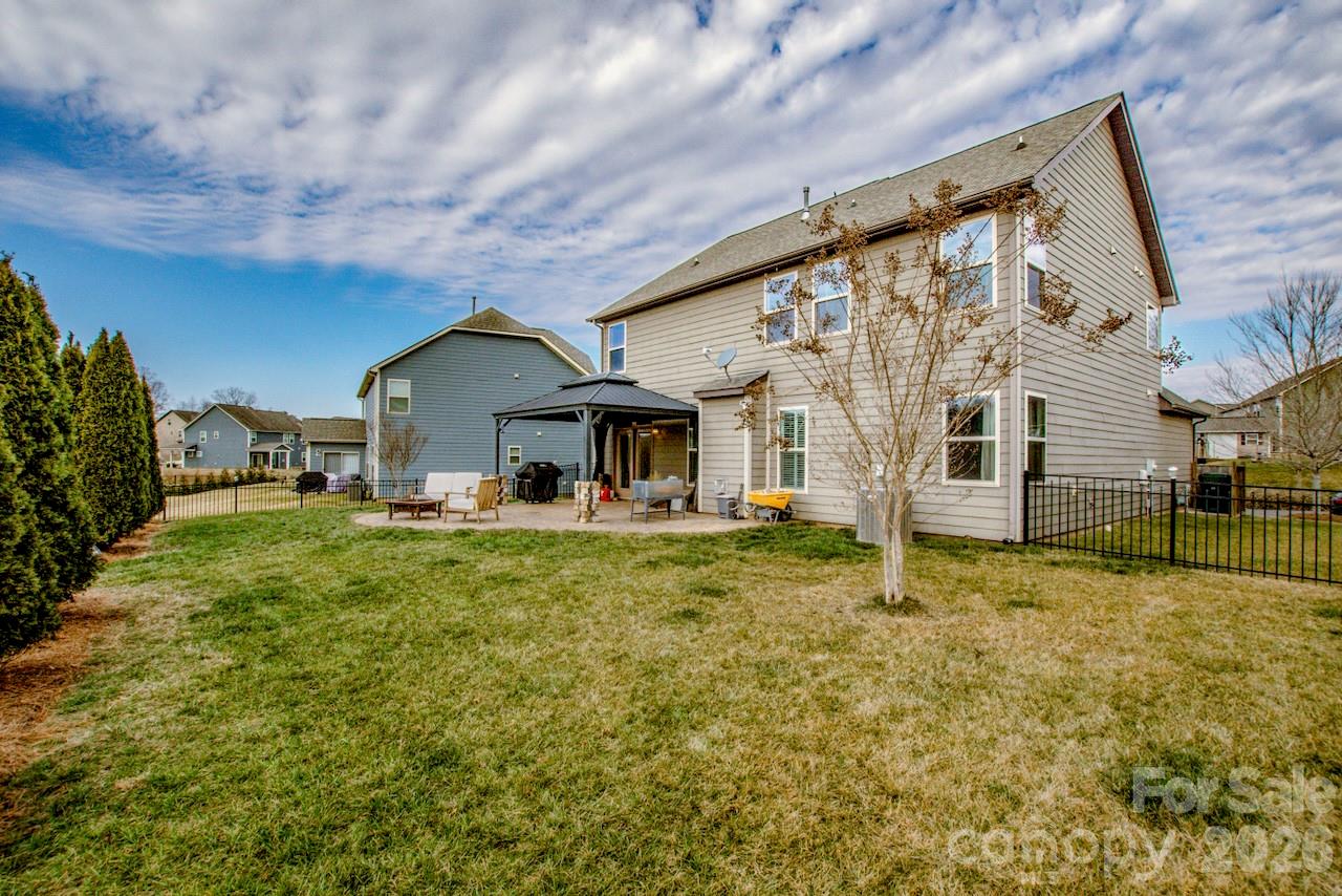 Robinson Oaks - Residential