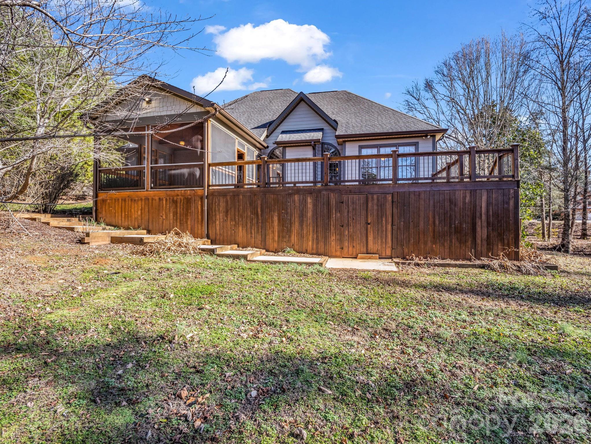 Vista At The Riverbank - Residential