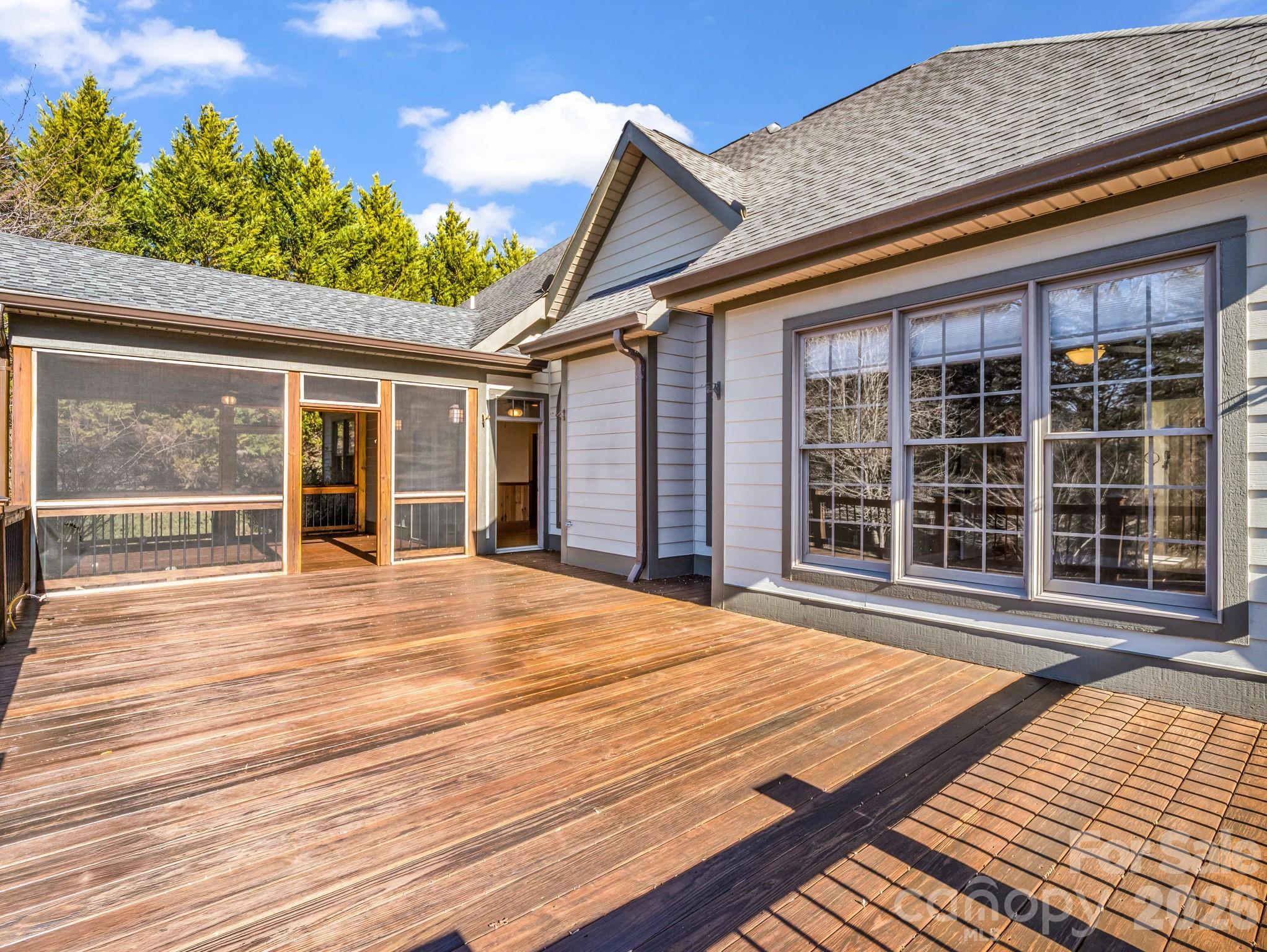 Vista At The Riverbank - Residential