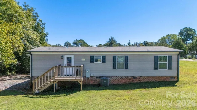 137 Calhoun Road, photo 3 of 24