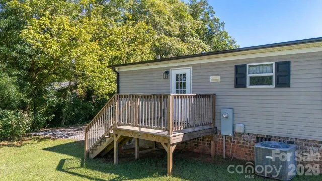 137 Calhoun Road, photo 4 of 24