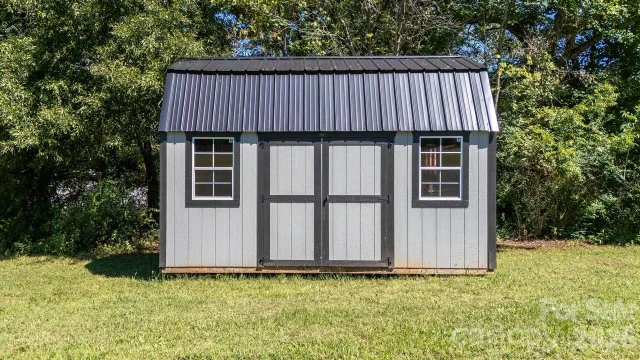 137 Calhoun Road, photo 5 of 24