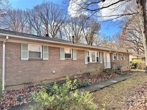 Photo of 117 Robinson Avenue, Matthews, NC 28104 (MLS # 4320280)