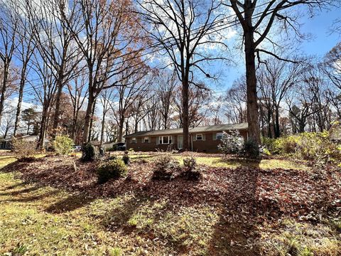 117 Robinson Avenue Matthews NC 28104