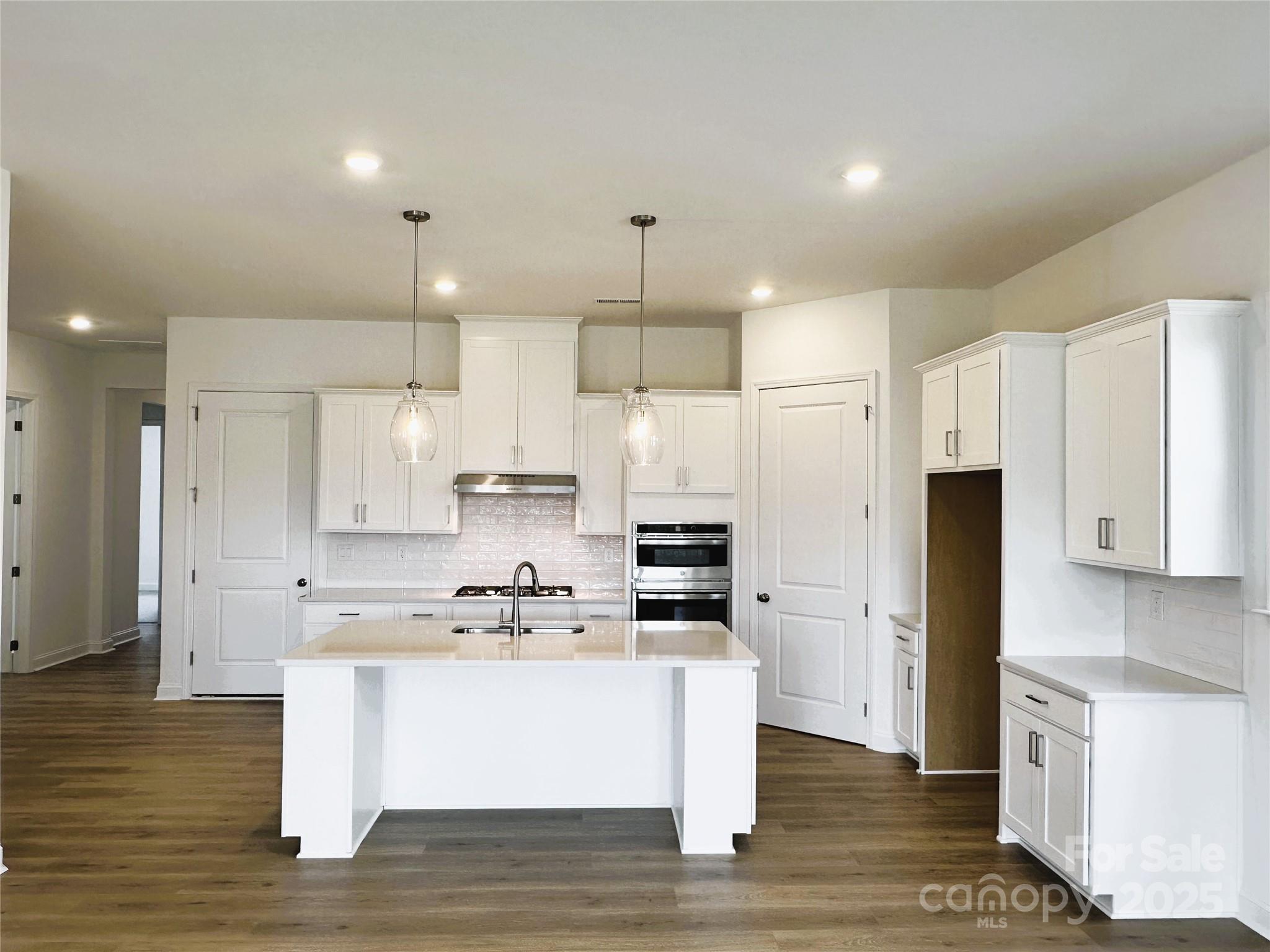 523 Sunharvest Lane