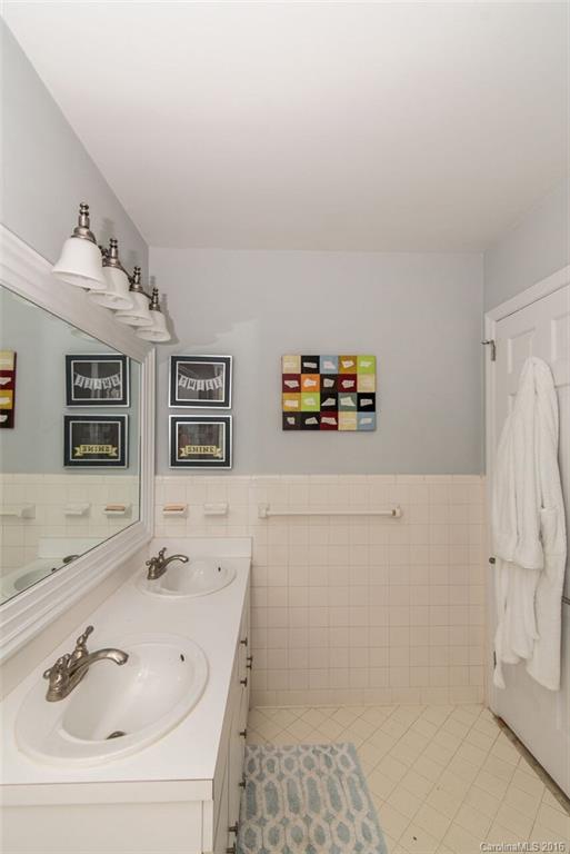 Barclay Downs - Residential