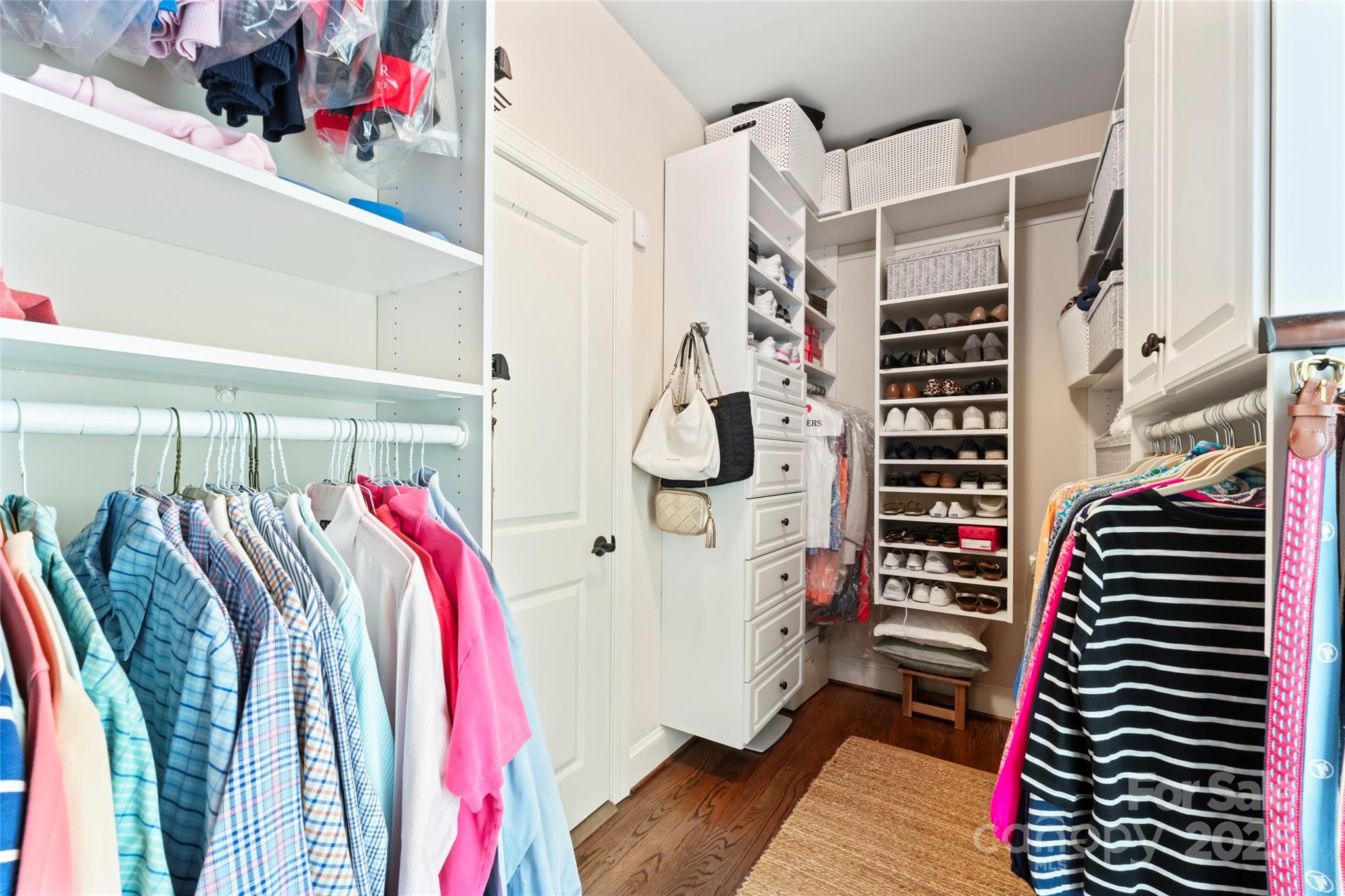 The Peninsula - Residential