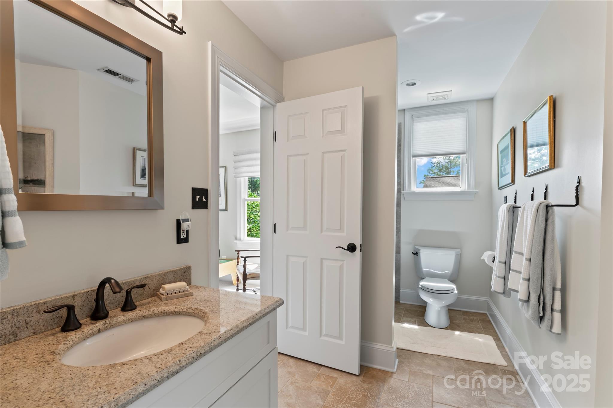 The Peninsula - Residential