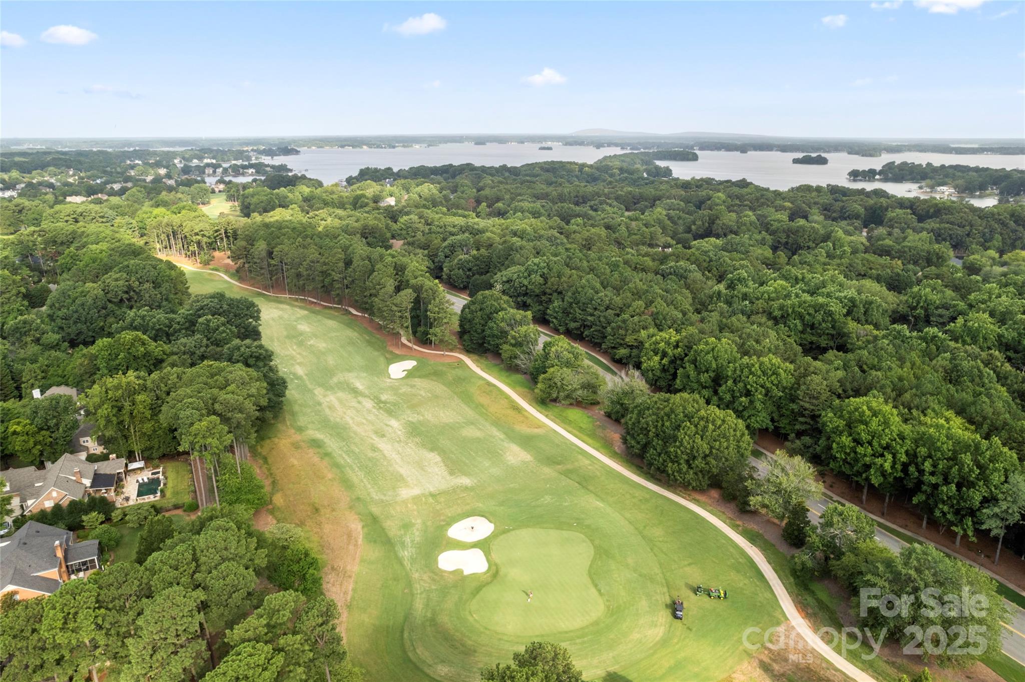 The Peninsula - Residential