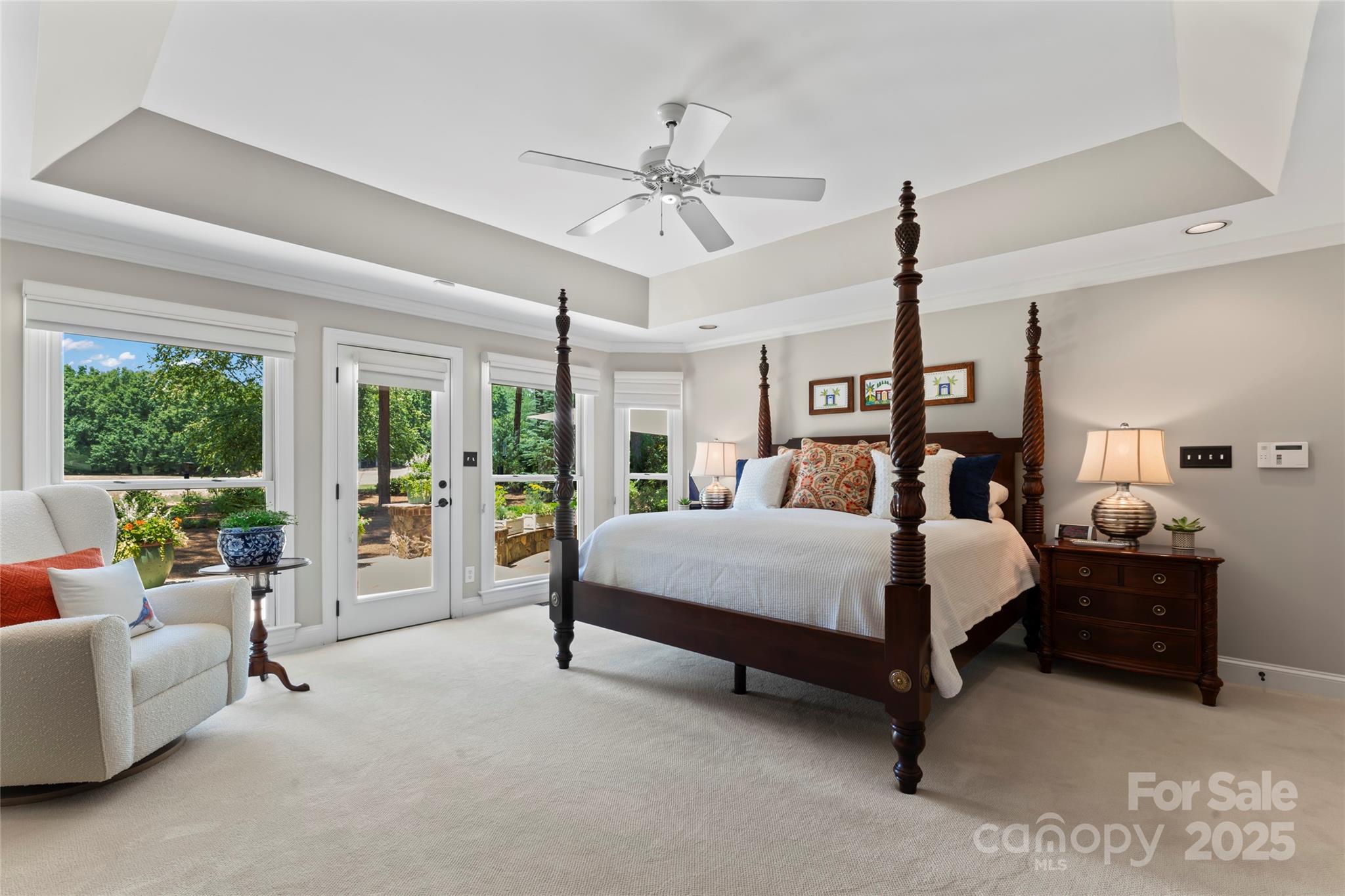 The Peninsula - Residential