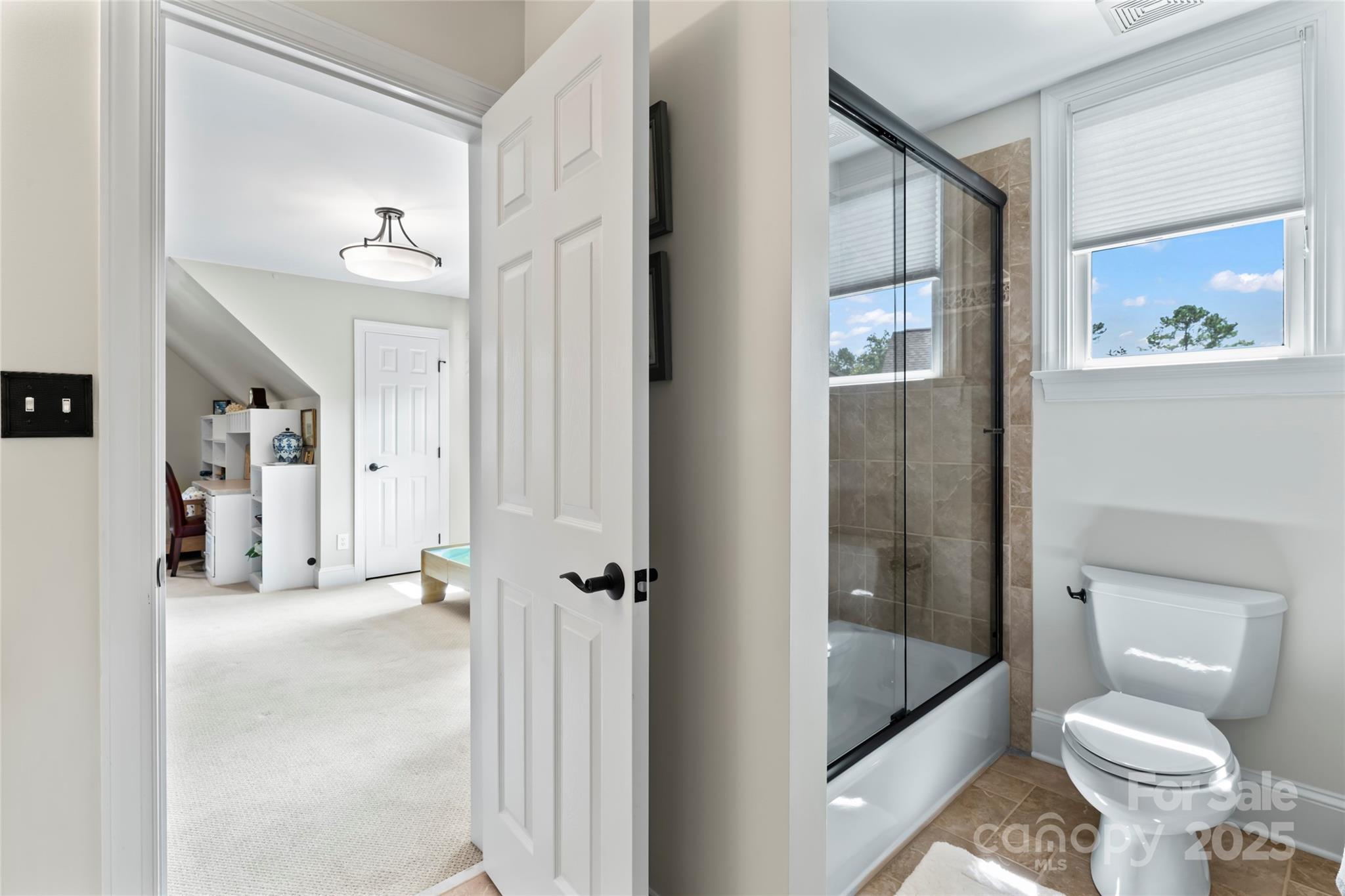 The Peninsula - Residential