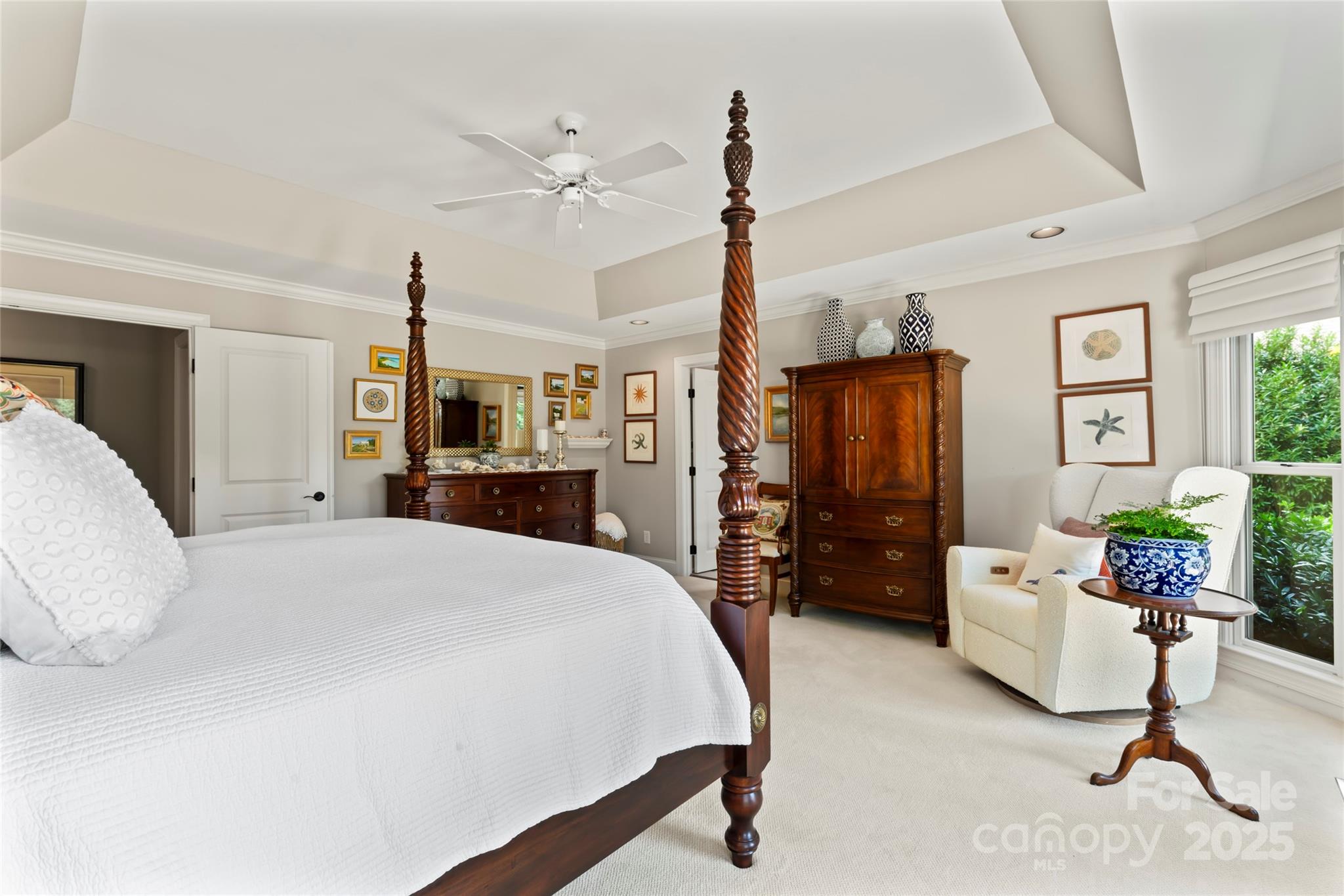 The Peninsula - Residential