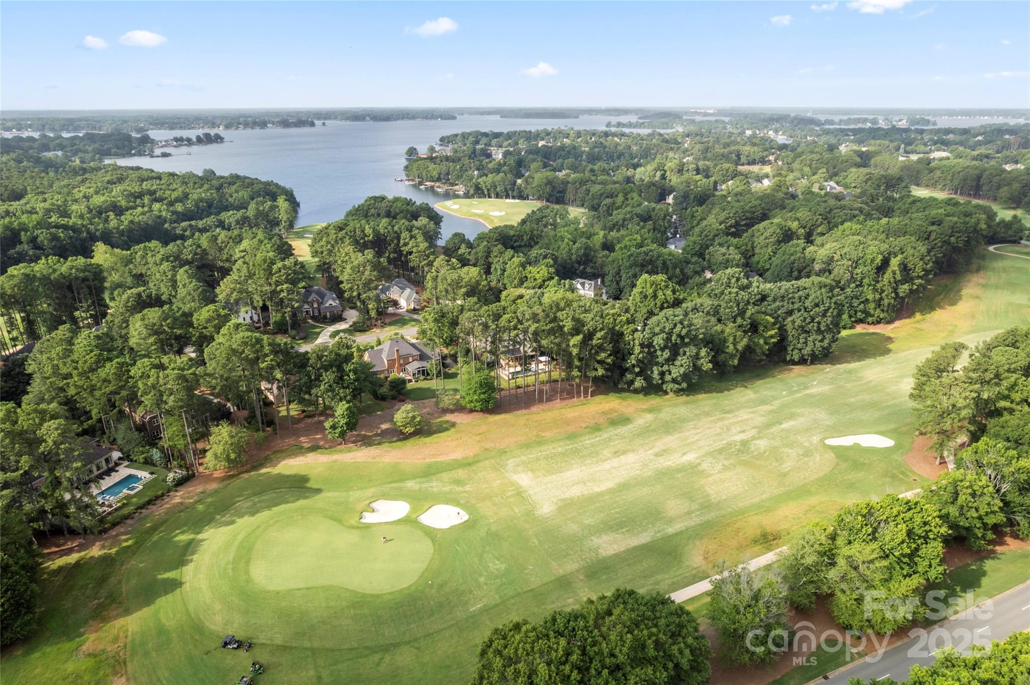 The Peninsula - Residential