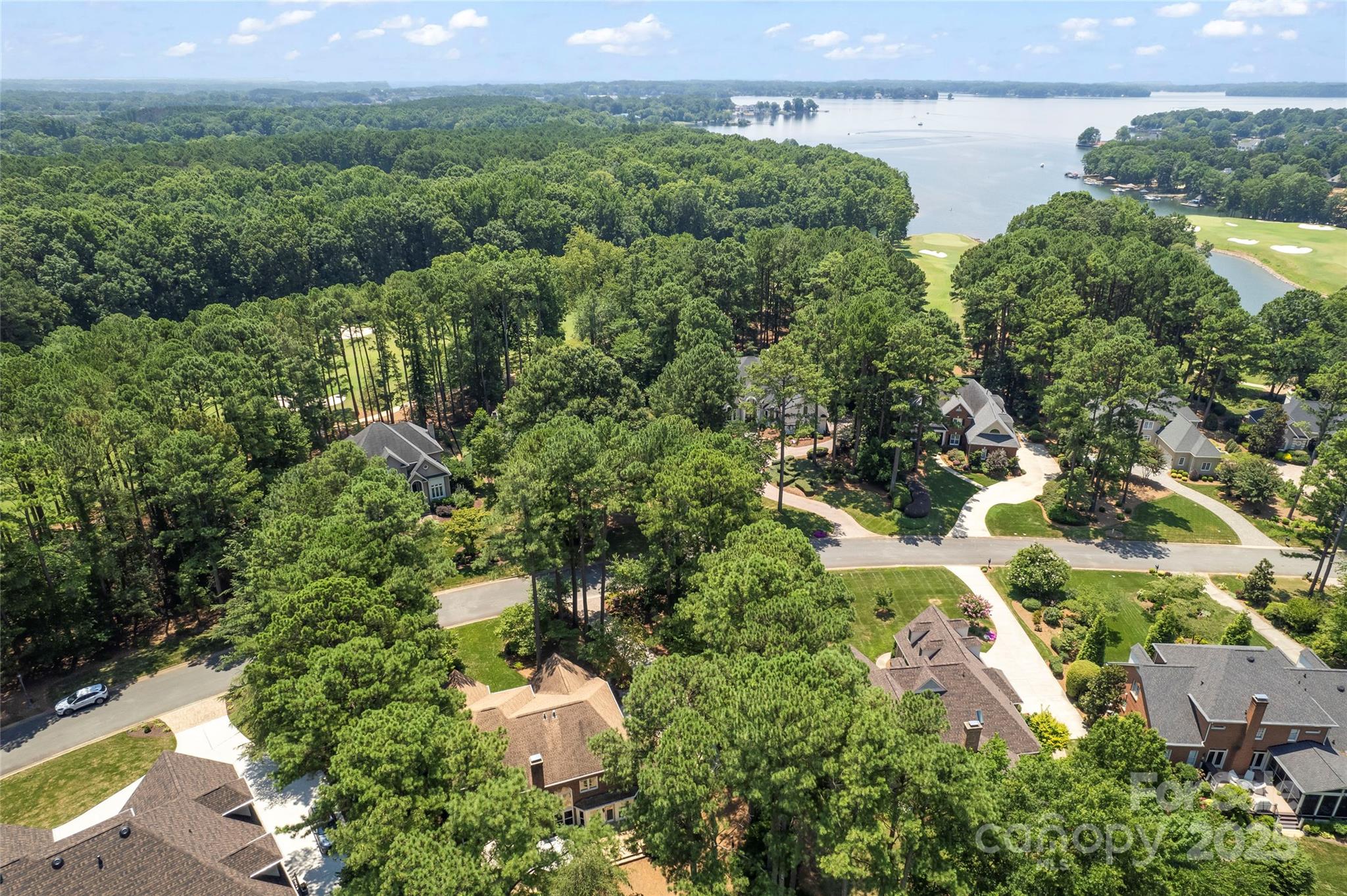 The Peninsula - Residential