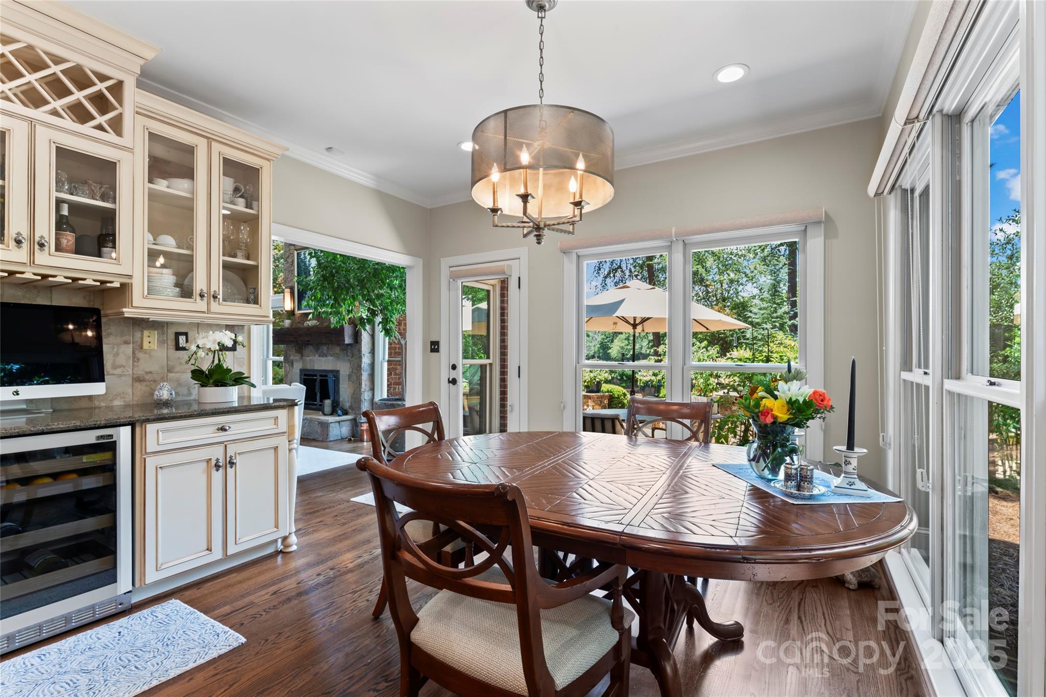 The Peninsula - Residential