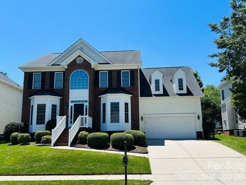 Photo of 14506 Harvington Drive, Huntersville, NC 28078 (MLS # 4382573)