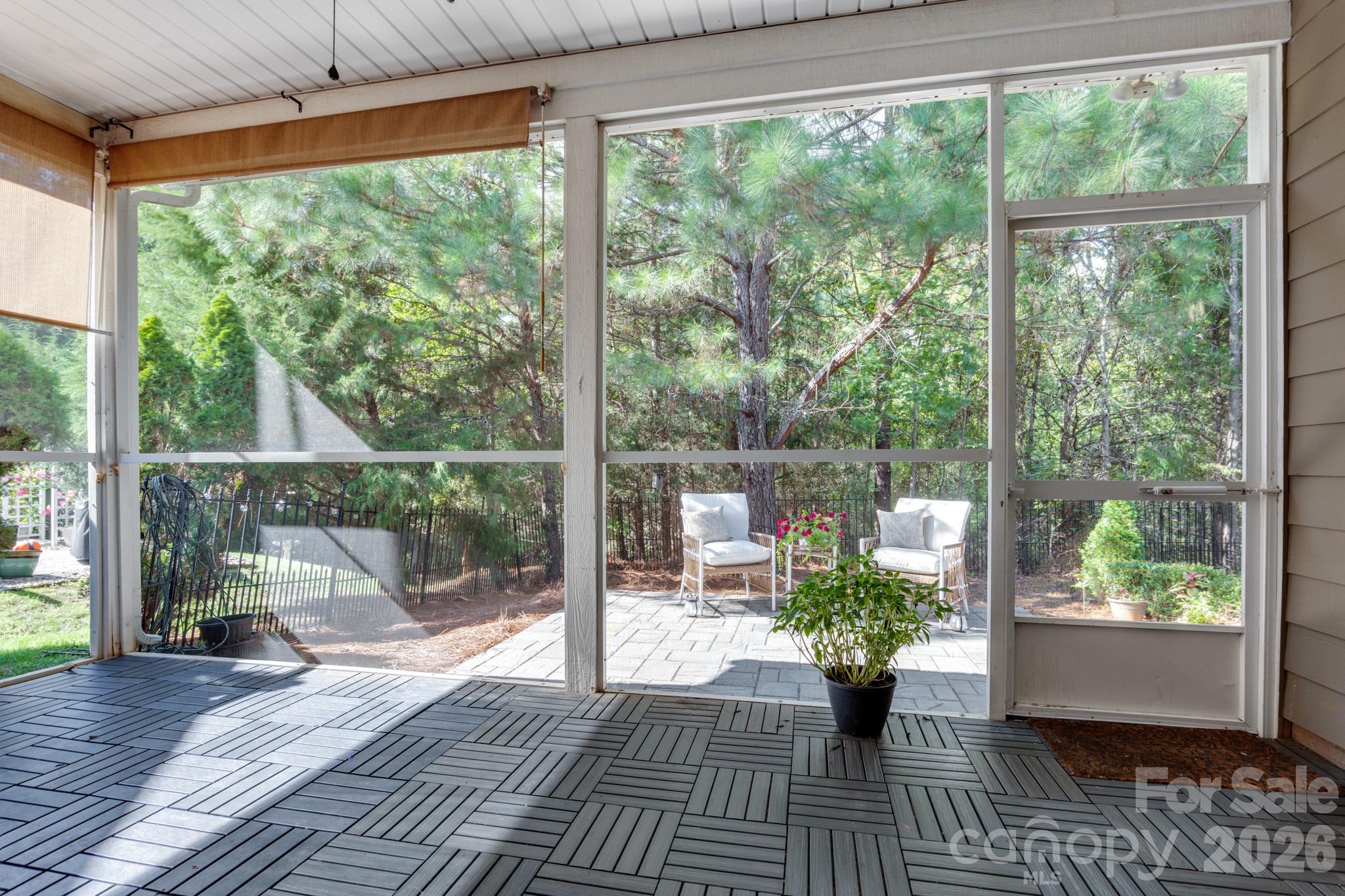 24526 Blue Heron Circle