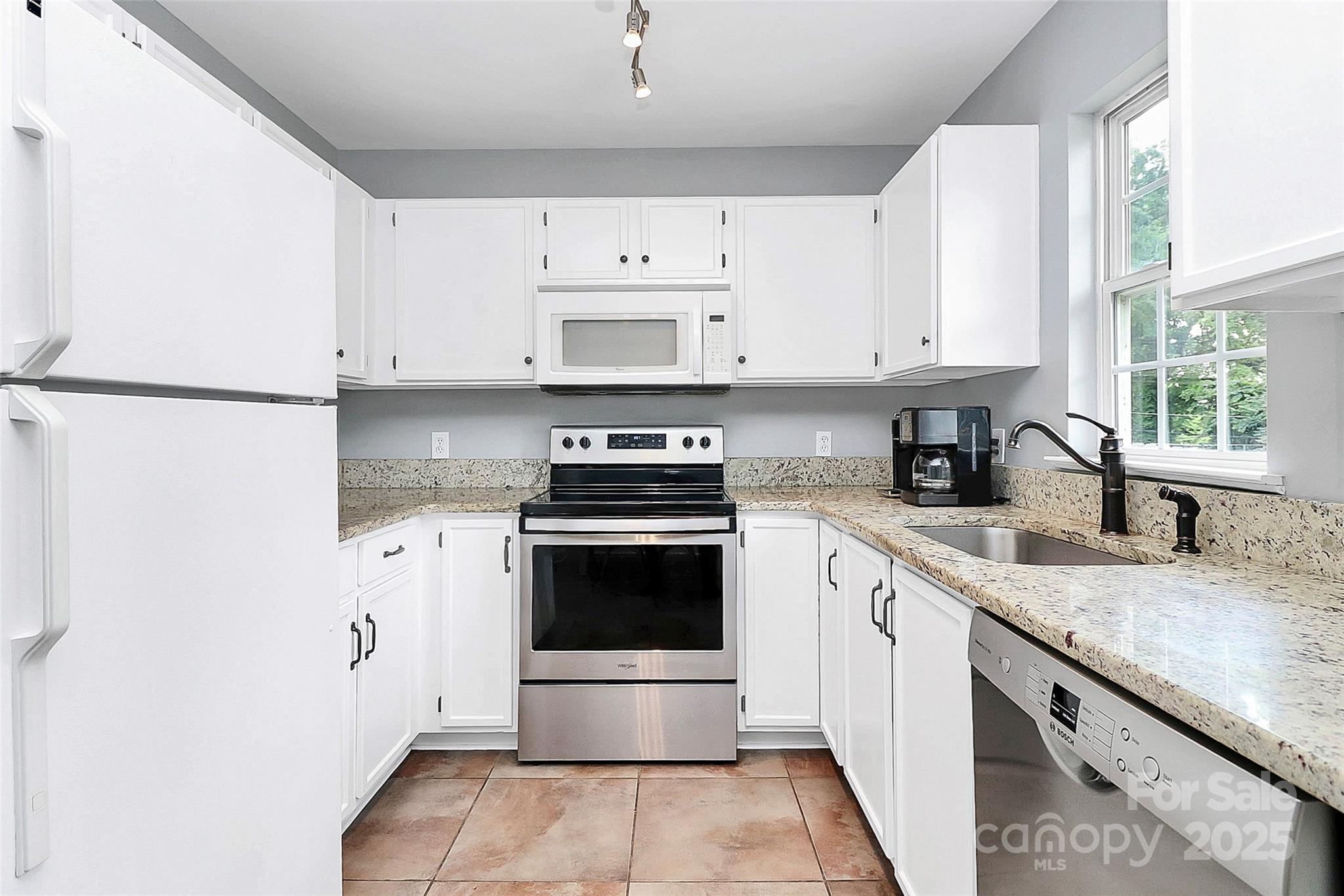 Villa Heights - Residential