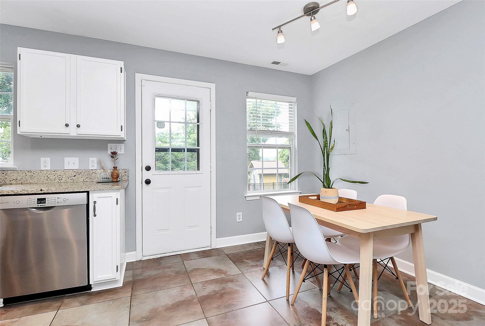 Villa Heights - Residential