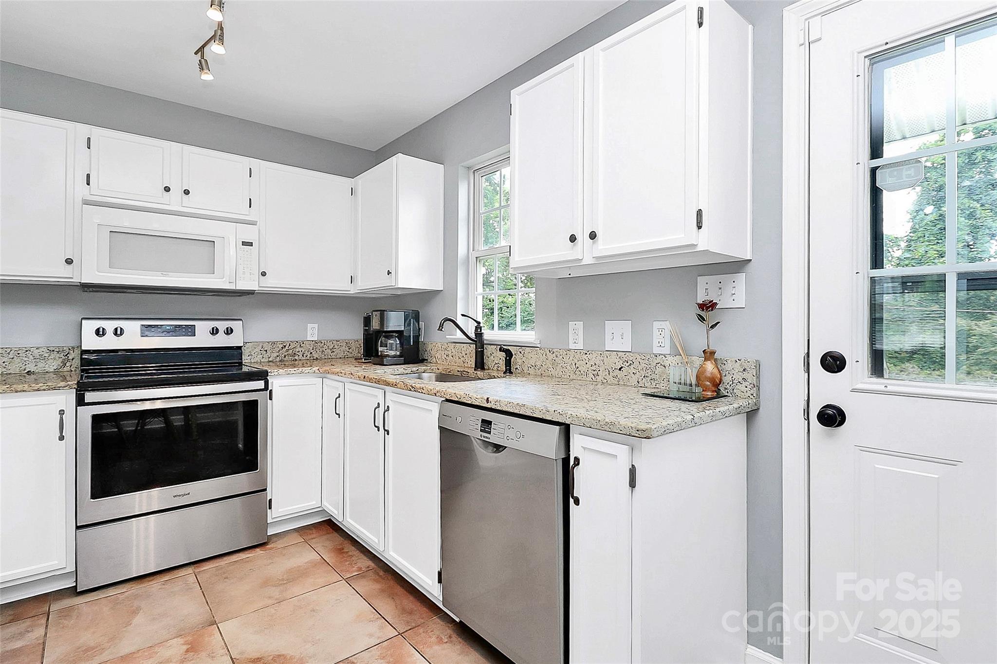 Villa Heights - Residential