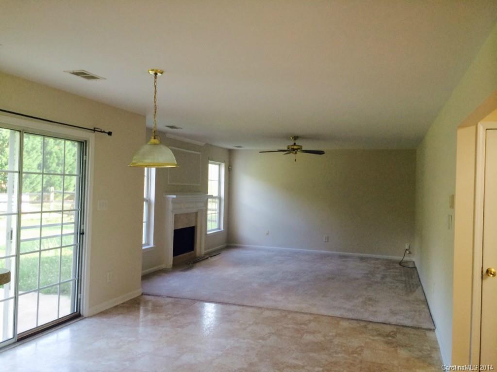 Rocky River Crossing - Residential