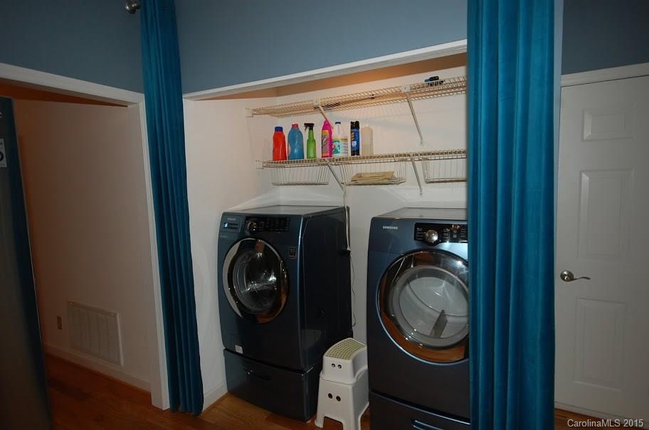 Tega Cay - Residential