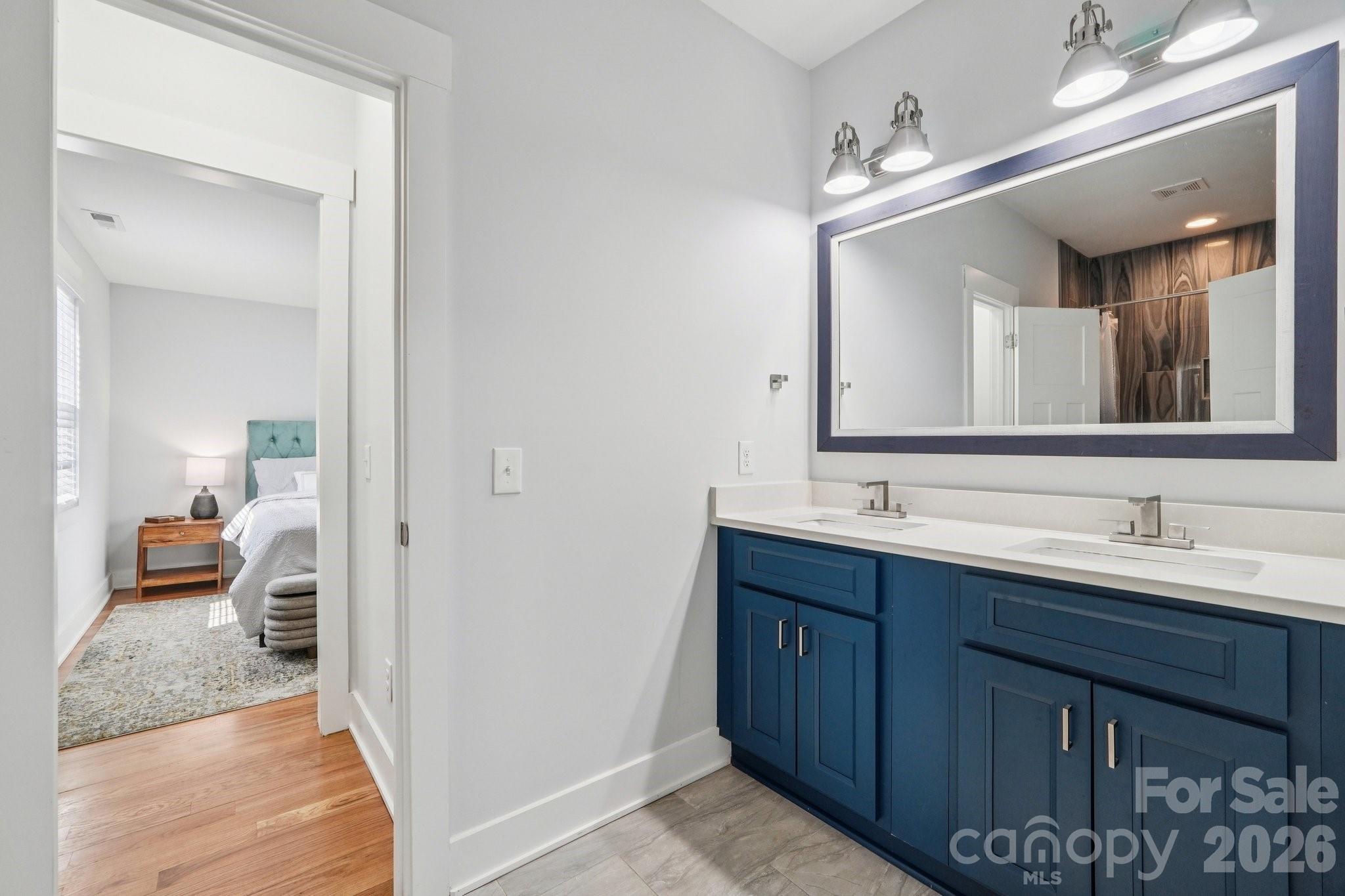 Camp Green - Residential