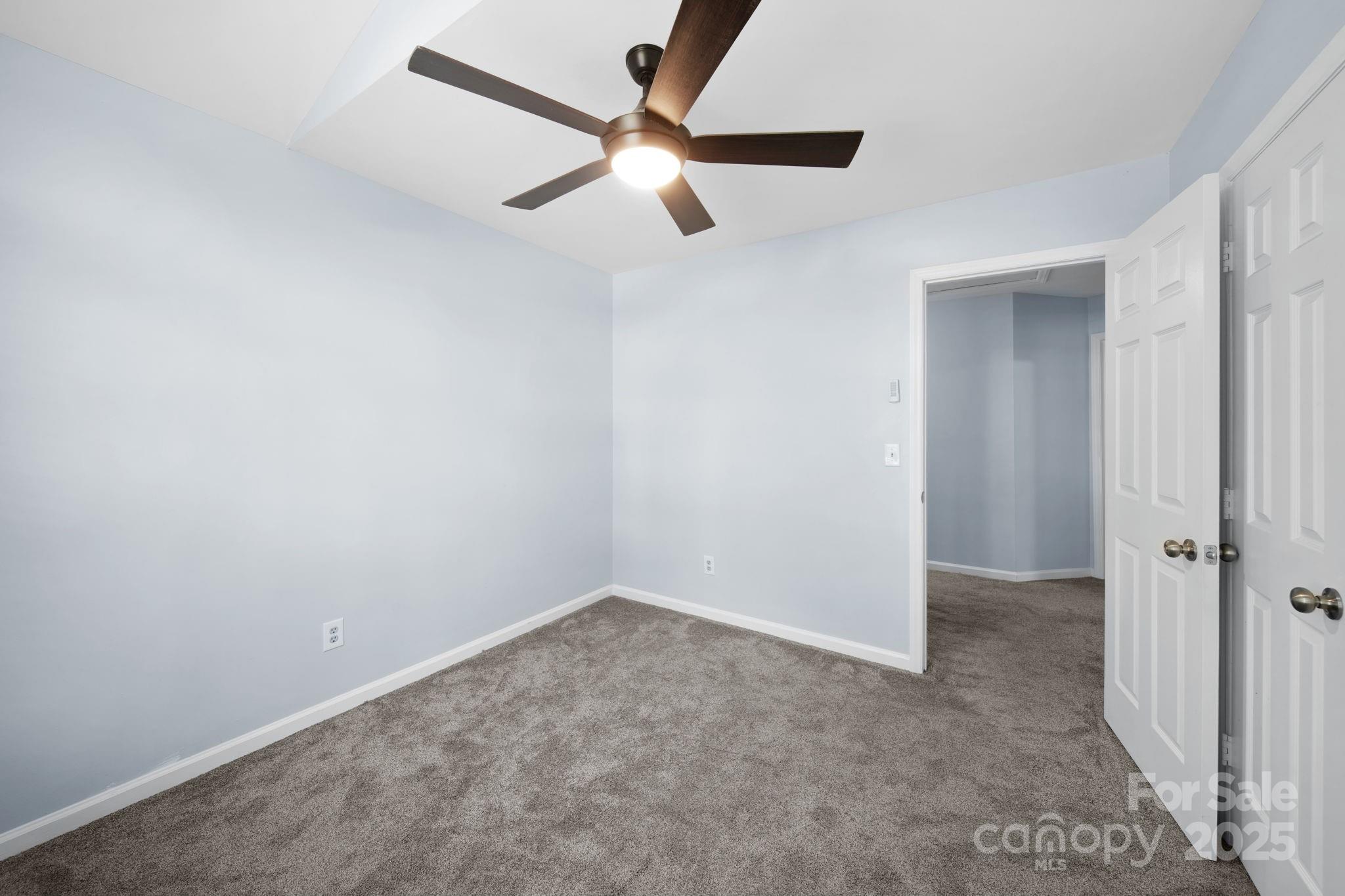 Davis Lake - Residential